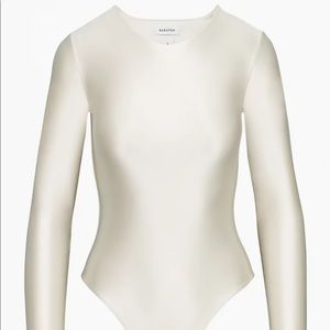 brand new aritzia Satinette Crew Longsleeve Bodysuit